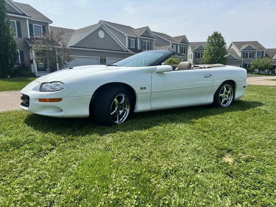2002 Chevrolet Camaro SS 4th Gen - Image 16 of 31