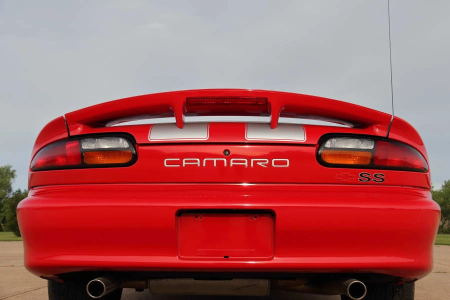 2002 Chevrolet Camaro SS 4th Gen - Image 15 of 31
