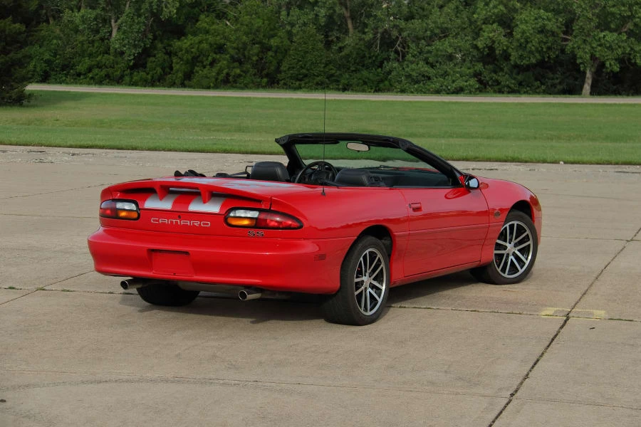 2002 Chevrolet Camaro SS 4th Gen - Image 16 of 31