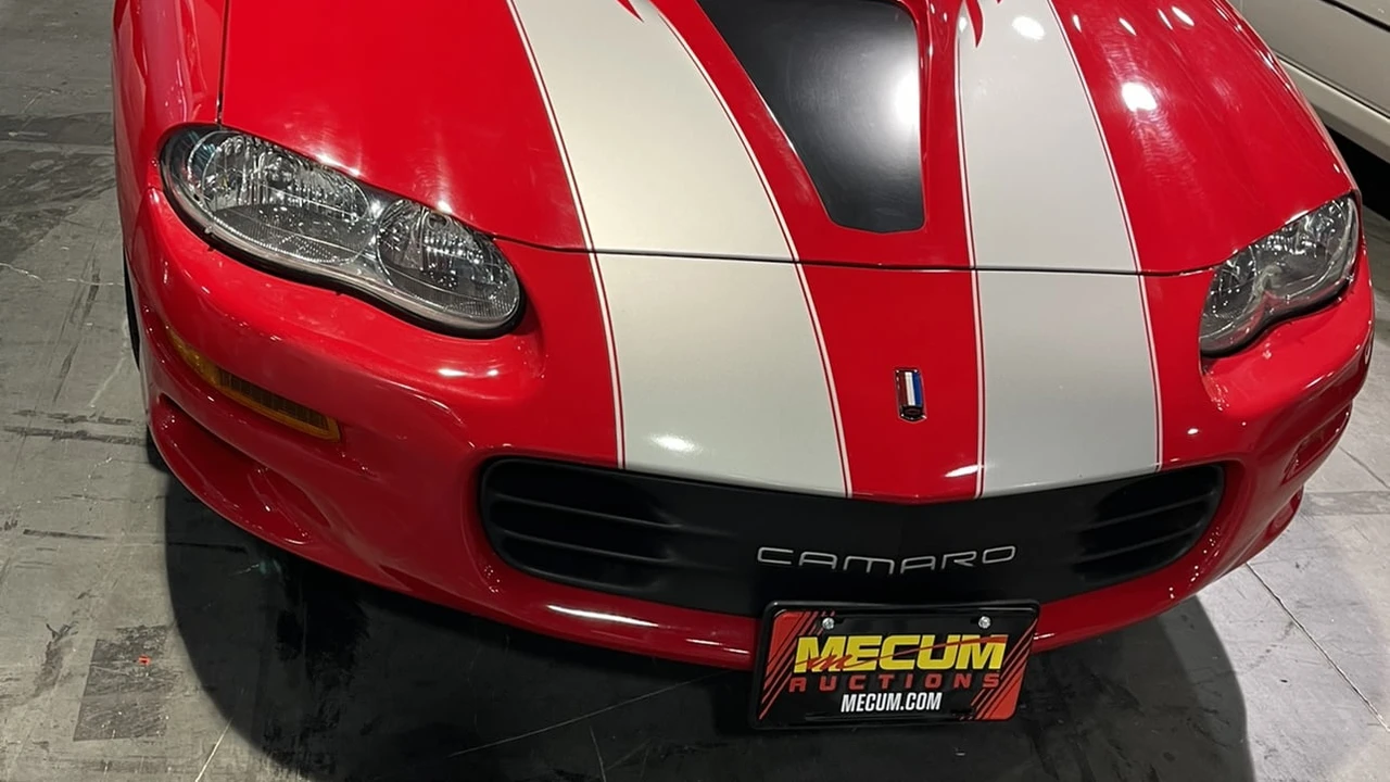 2002 Chevrolet Camaro SS 4th Gen - Image 3 of 4