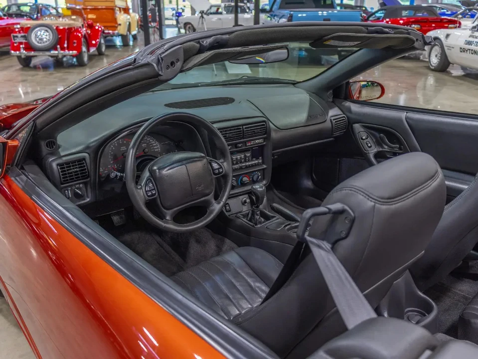 2002 Chevrolet Camaro SS 4th Gen - Image 29 of 31