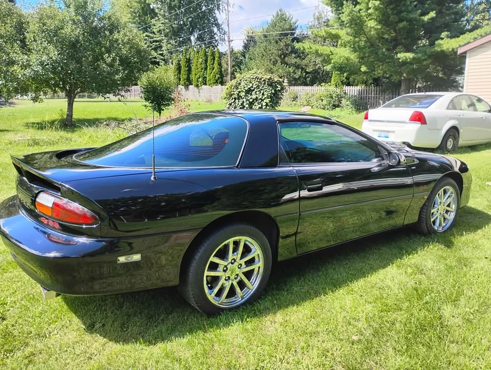 2002 Chevrolet Camaro SS 4th Gen - Image 6 of 9