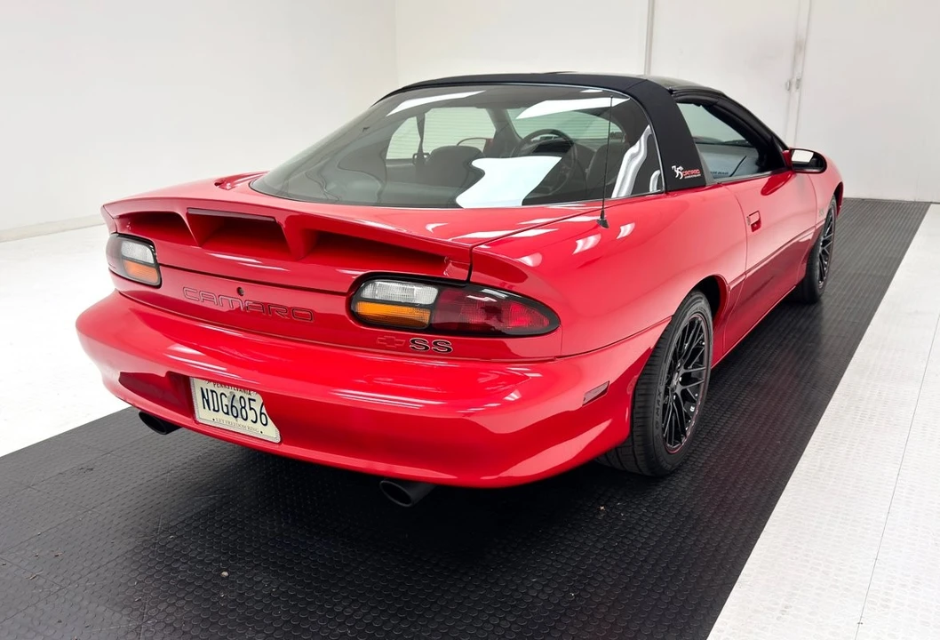2002 Chevrolet Camaro SS 4th Gen - Image 8 of 31