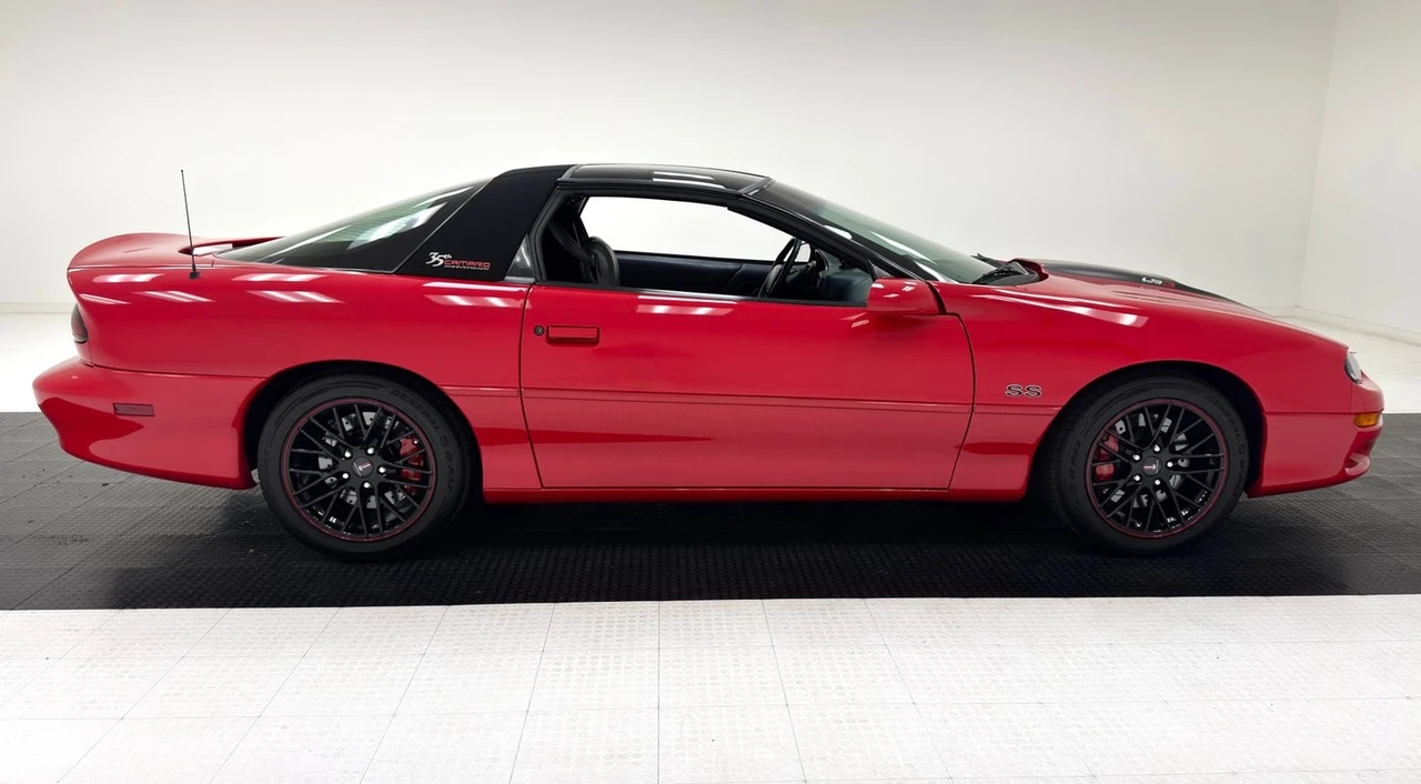2002 Chevrolet Camaro SS 4th Gen - Image 9 of 31