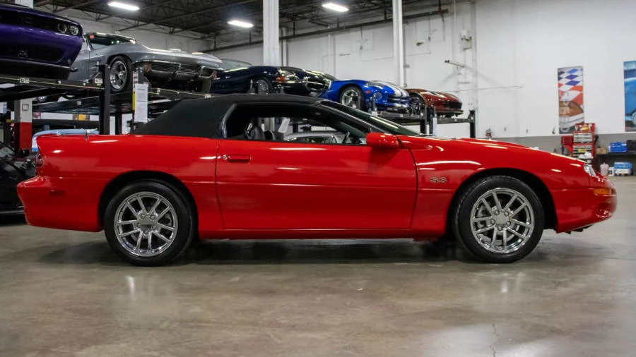 2002 Chevrolet Camaro SS 4th Gen - Image 2 of 31