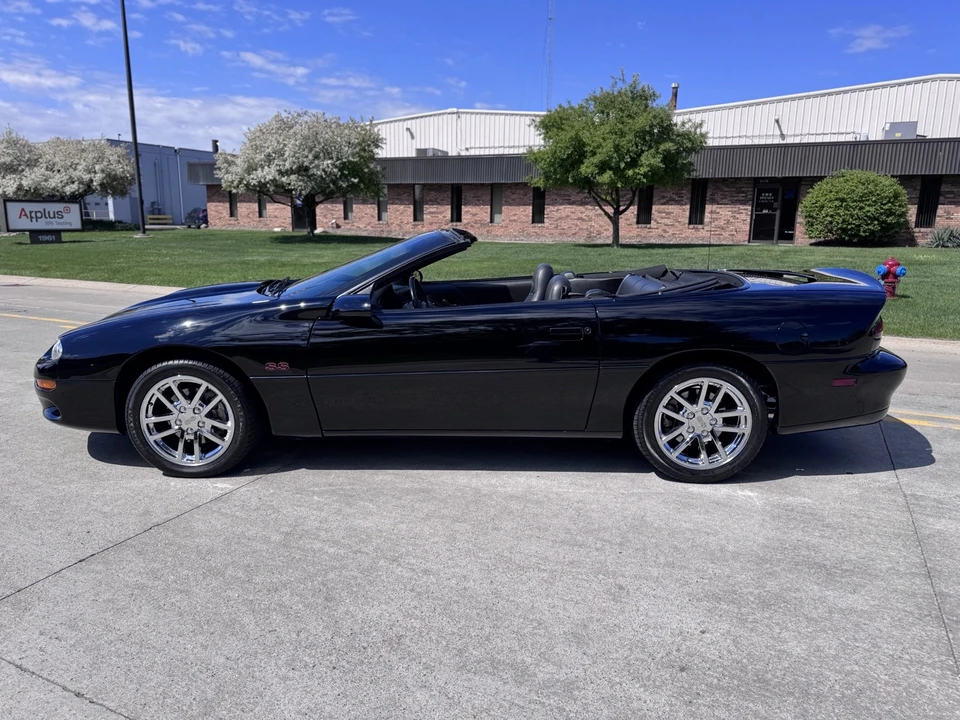 2002 Chevrolet Camaro SS 4th Gen - Image 4 of 31