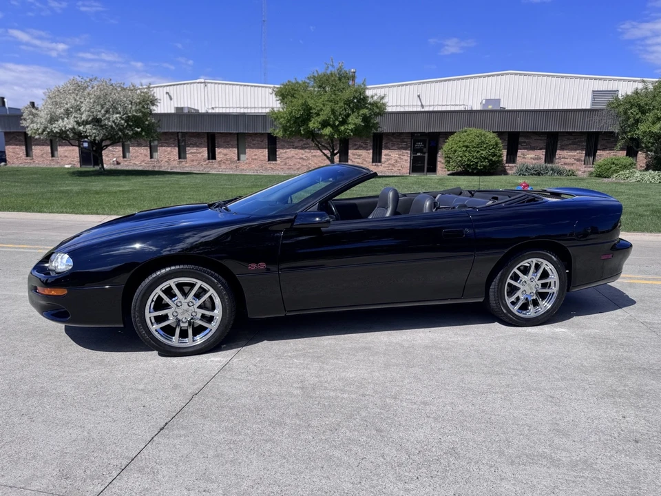 2002 Chevrolet Camaro SS 4th Gen - Image 3 of 31