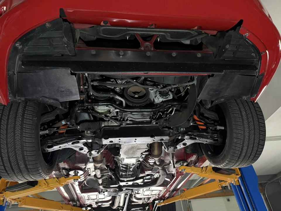 2002 Chevrolet - Image 12 of 31