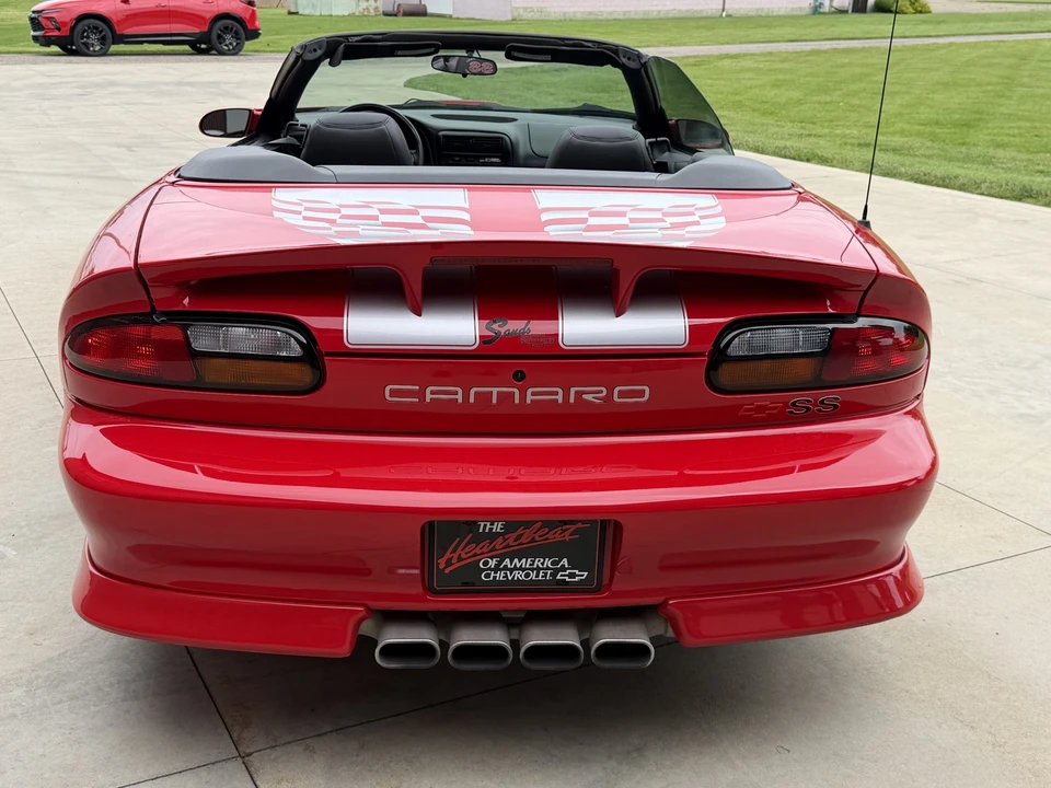 2002 Chevrolet - Image 3 of 31
