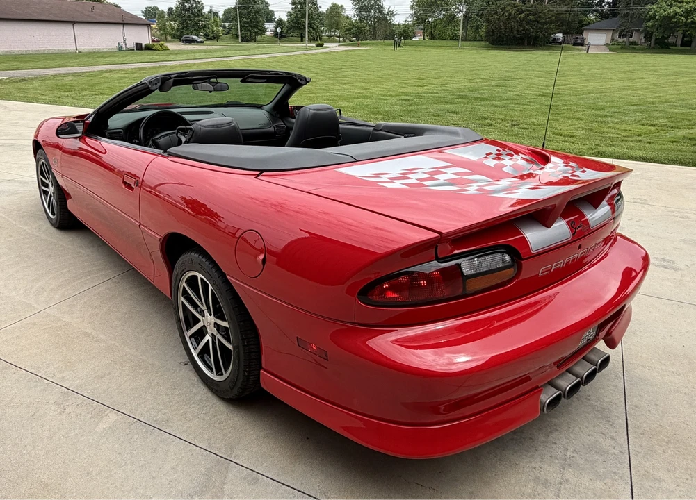 2002 Chevrolet - Image 4 of 31