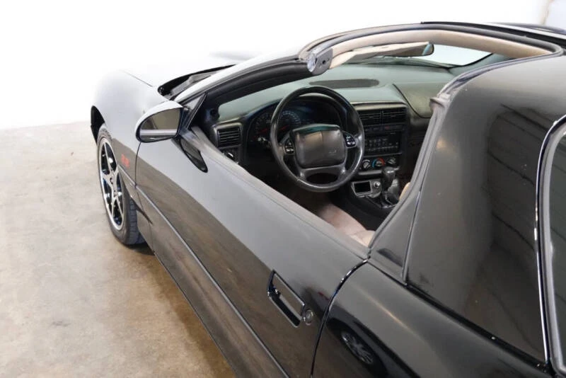 2002 Chevrolet Camaro Z28 4th Gen - Image 17 of 31