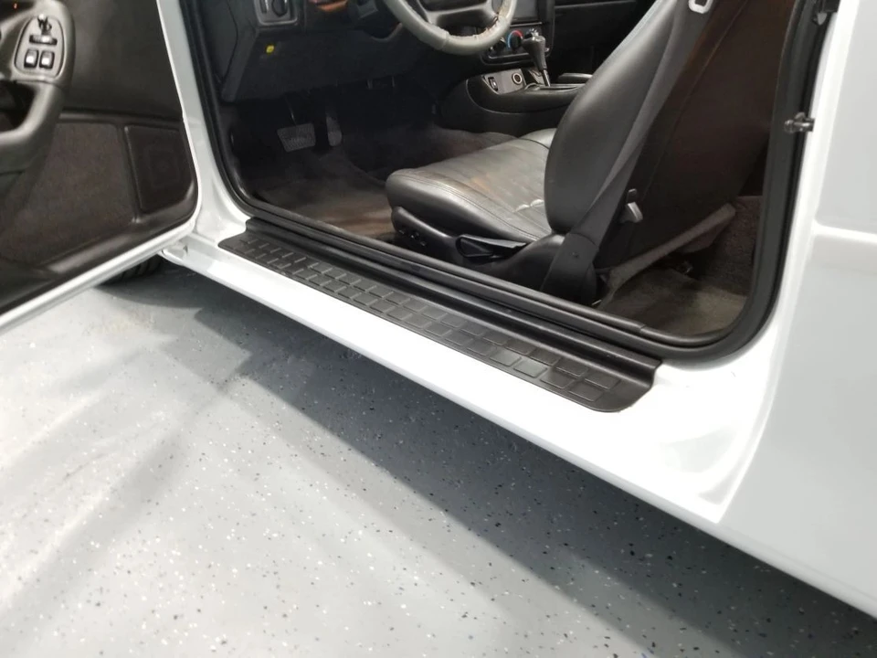 2002 Chevrolet - Image 11 of 31