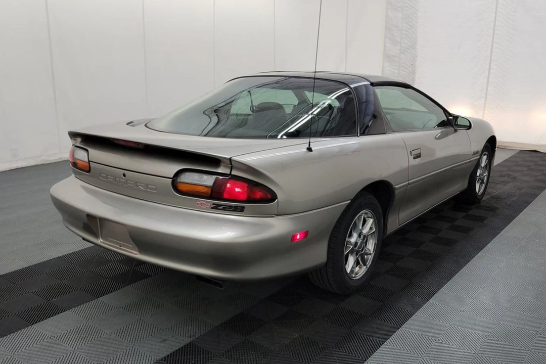 2002 Chevrolet Camaro Z28 4th Gen - Image 14 of 31