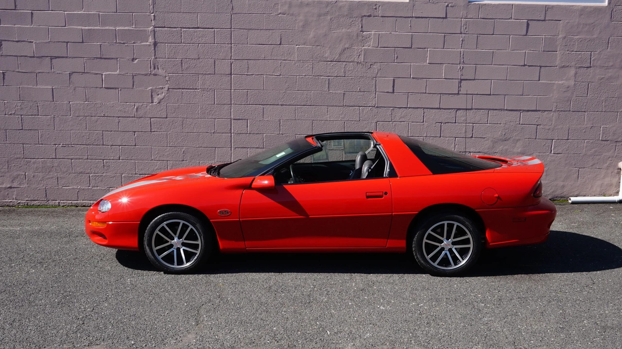 2002 Chevrolet Camaro SS 4th Gen - Image 7 of 31