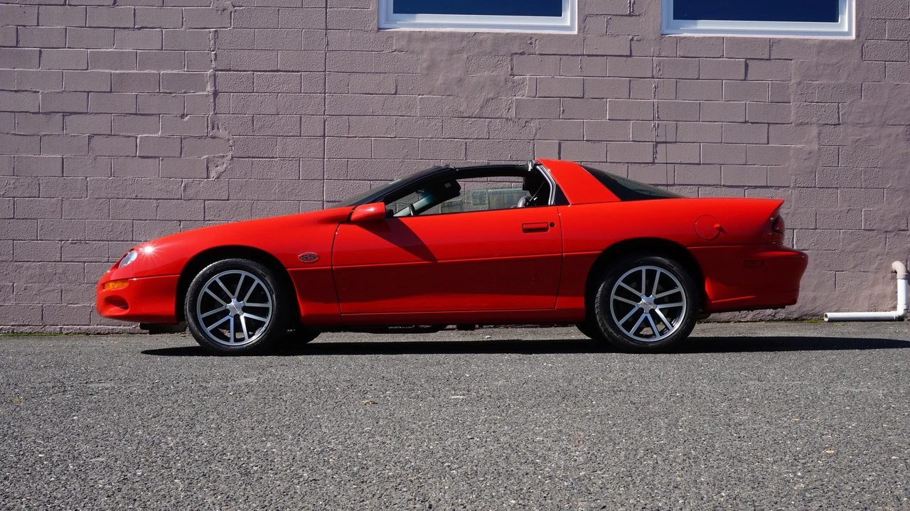 2002 Chevrolet Camaro SS 4th Gen - Image 8 of 31