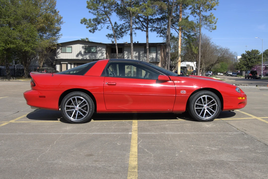 2002 Chevrolet Camaro SS 4th Gen - Image 19 of 31