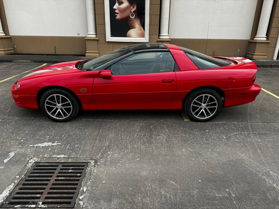 2002 Chevrolet Camaro SS 4th Gen - Image 10 of 31