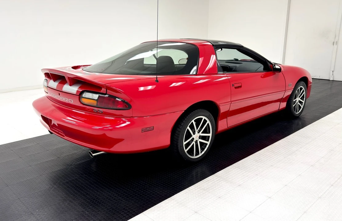 2002 Chevrolet Camaro SS 4th Gen - Image 6 of 12