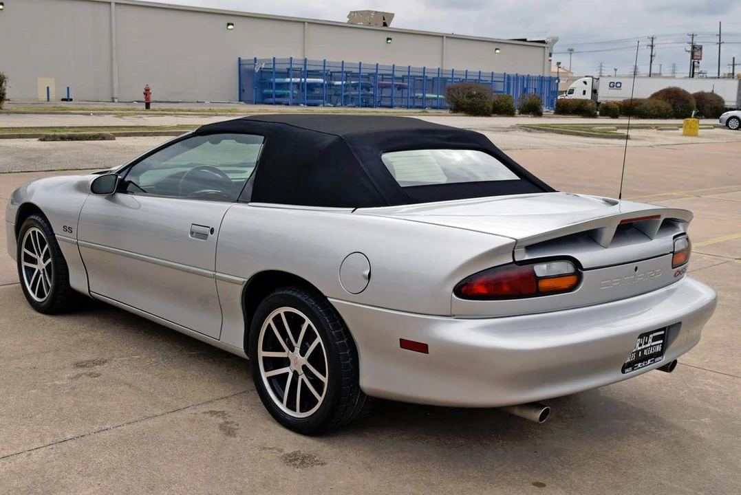 2002 Chevrolet Camaro SS 4th Gen - Image 4 of 5