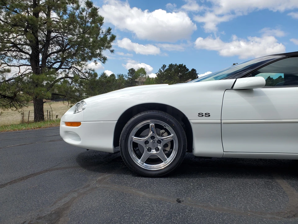 2002 Chevrolet Camaro SS 4th Gen - Image 17 of 31