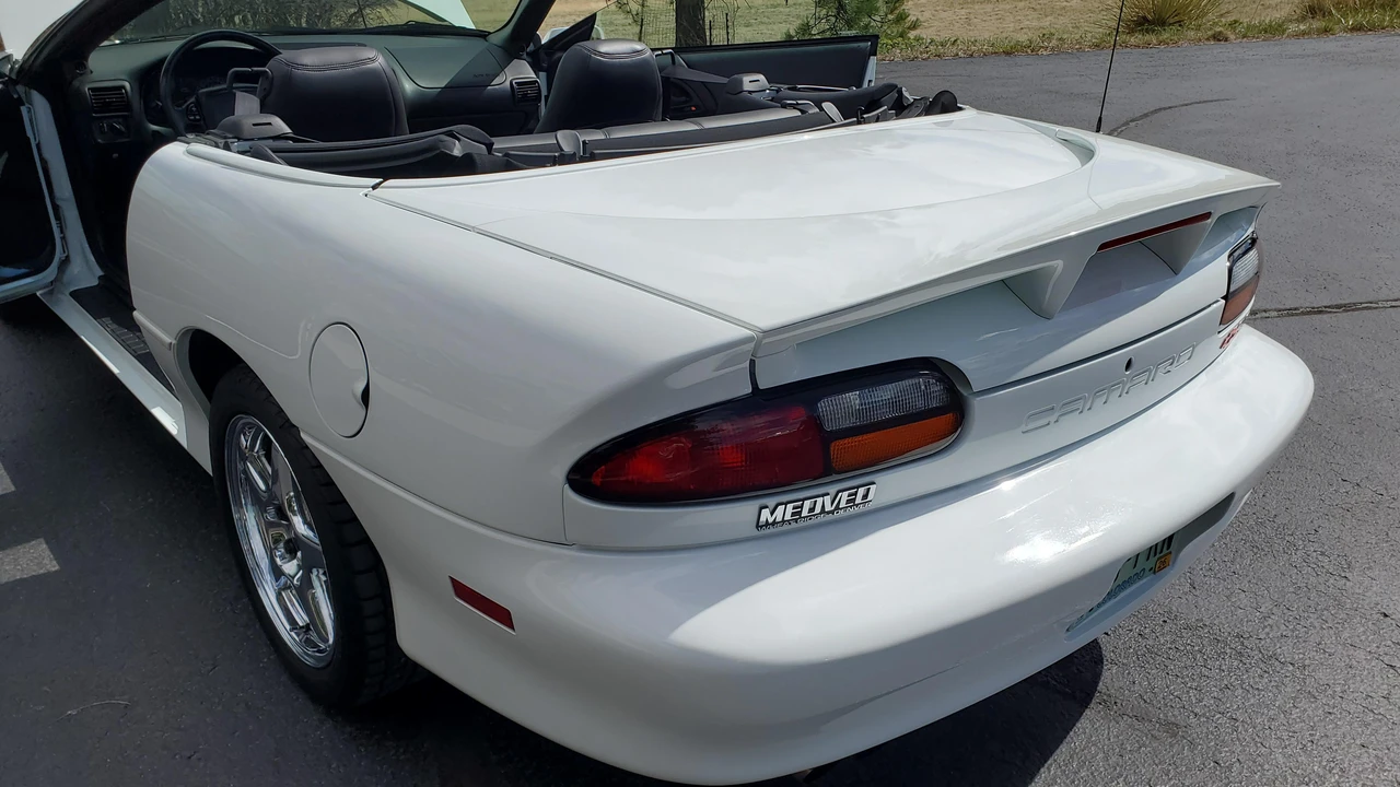 2002 Chevrolet Camaro SS 4th Gen - Image 20 of 31