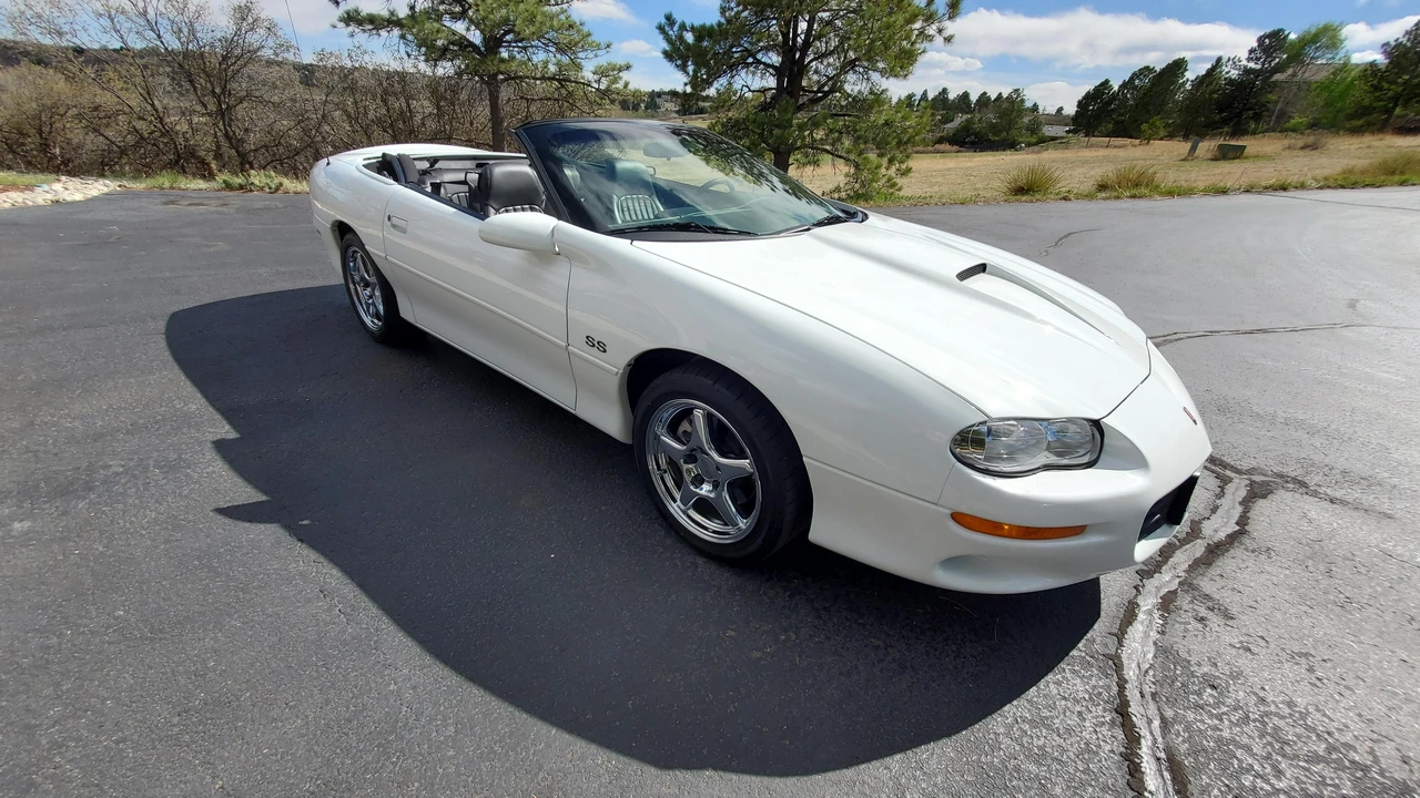 2002 Chevrolet Camaro SS 4th Gen - Image 14 of 31