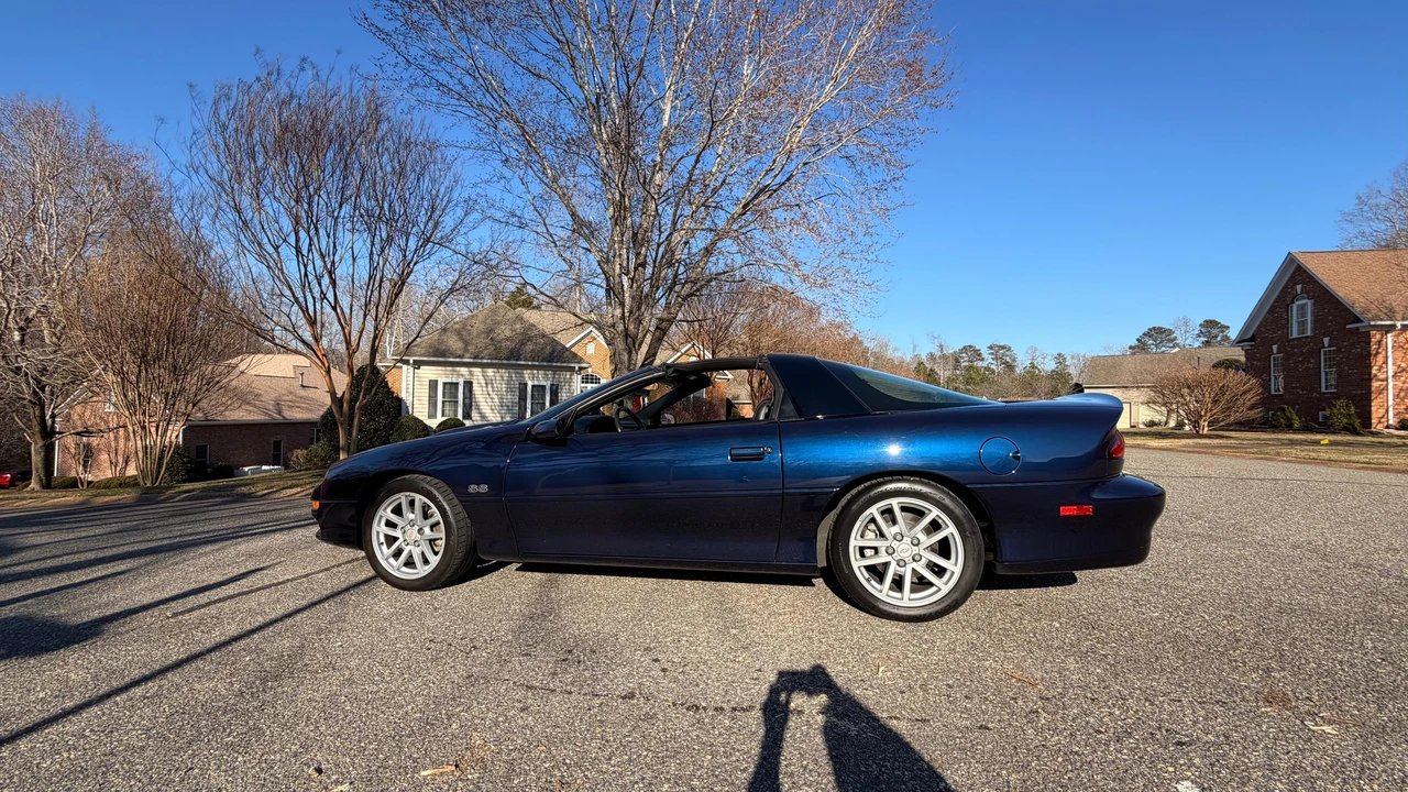 2002 Chevrolet Camaro SS 4th Gen - Image 10 of 31