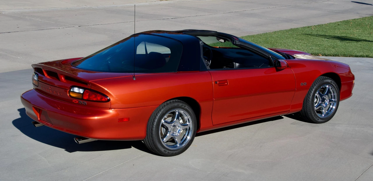 2002 Chevrolet Camaro SS 4th Gen - Image 27 of 31