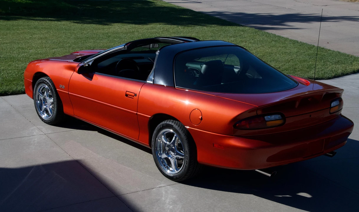 2002 Chevrolet Camaro SS 4th Gen - Image 26 of 31