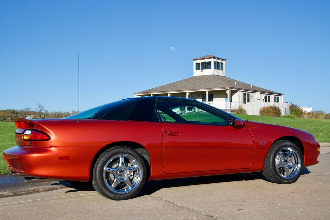 2002 Chevrolet Camaro SS 4th Gen - Image 19 of 31