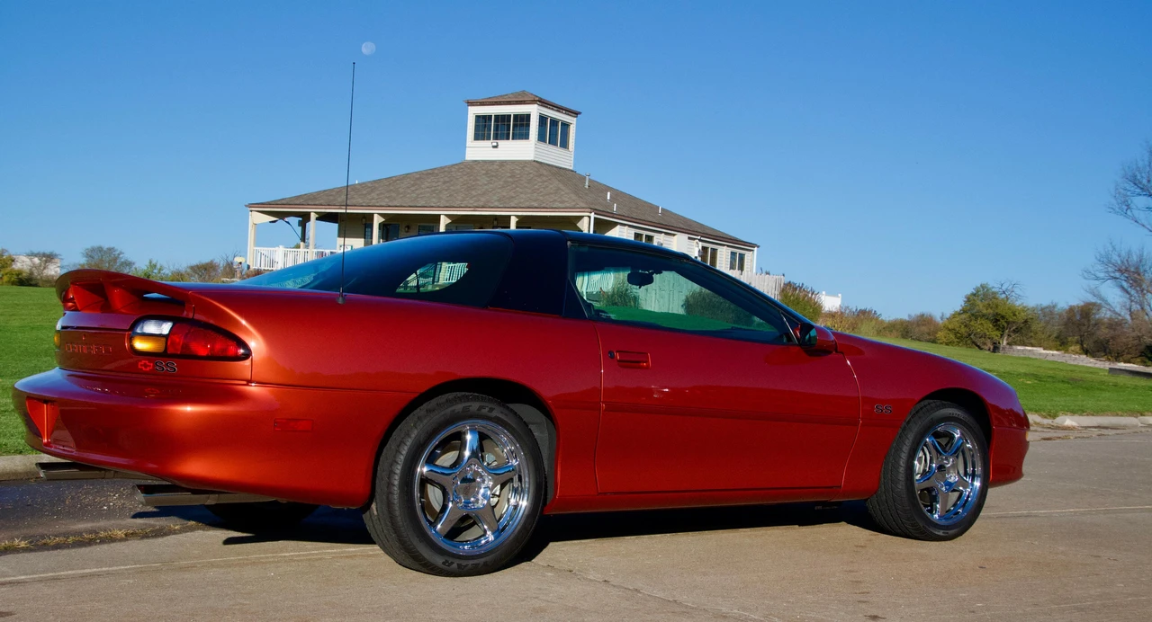 2002 Chevrolet Camaro SS 4th Gen - Image 18 of 31
