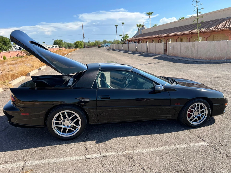 2002 Chevrolet Camaro SS 4th Gen - Image 20 of 31