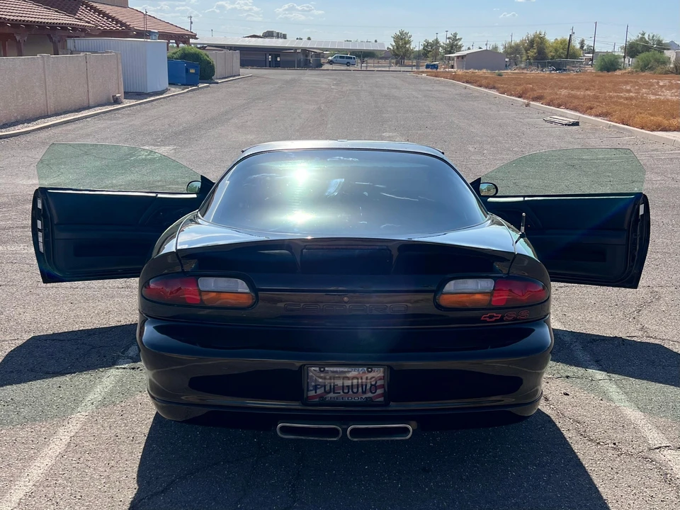 2002 Chevrolet Camaro SS 4th Gen - Image 19 of 31