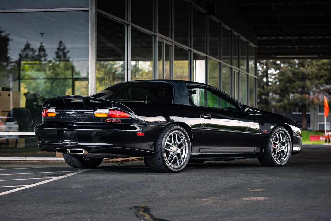 2002 Chevrolet Camaro SS 4th Gen - Image 17 of 31