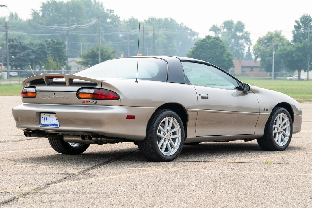 2002 Chevrolet Camaro SS 4th Gen - Image 4 of 31