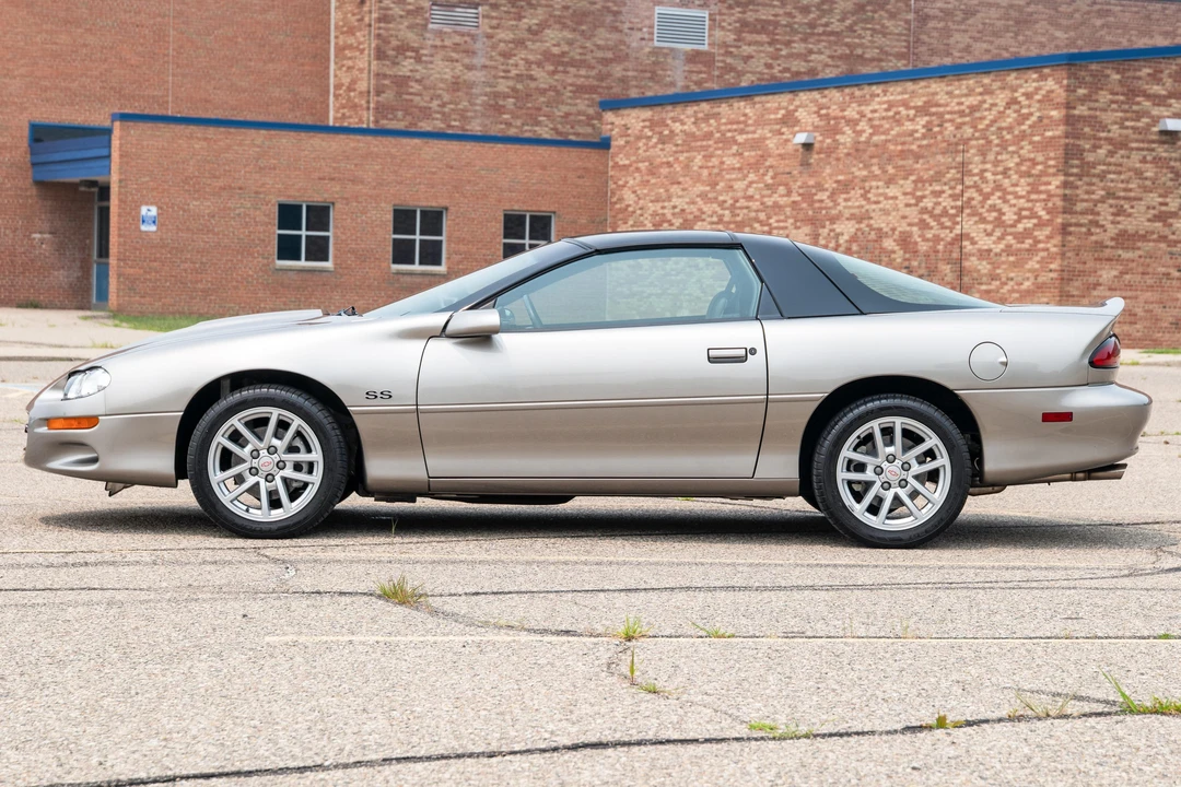 2002 Chevrolet Camaro SS 4th Gen - Image 7 of 31