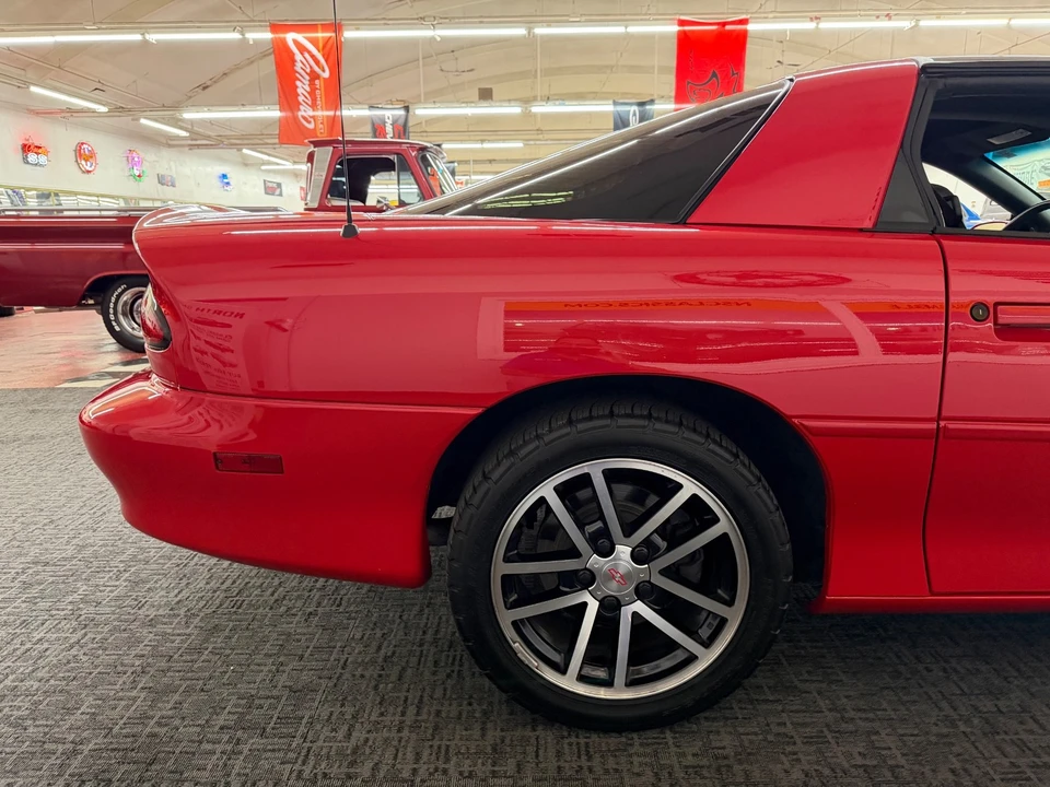 2002 Chevrolet Camaro SS 4th Gen - Image 27 of 31