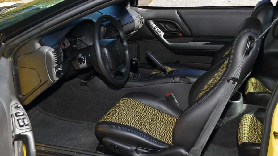 2002 Chevrolet Camaro - Image 4 of 29