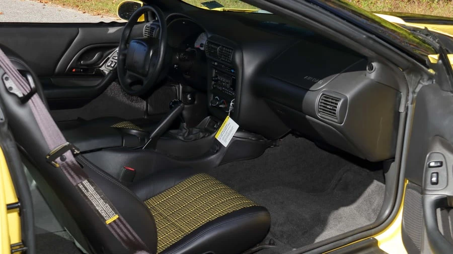 2002 Chevrolet Camaro - Image 5 of 29