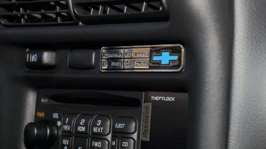 2002 Chevrolet Camaro - Image 20 of 29