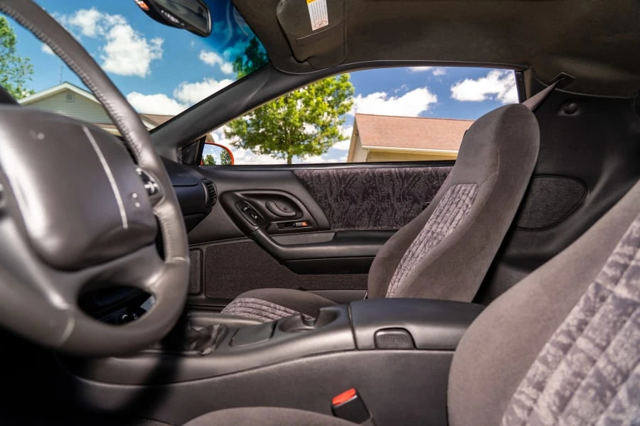 2002 Chevrolet Camaro - Image 21 of 28