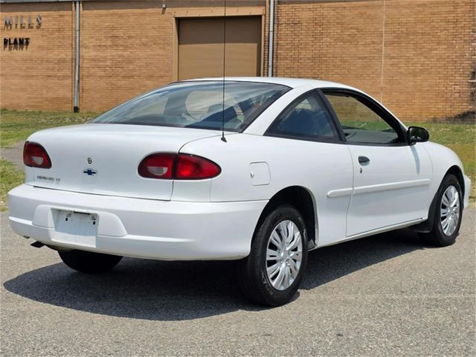 2002 Chevrolet Cavalier - Image 7 of 31