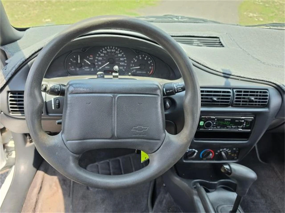 2002 Chevrolet Cavalier - Image 17 of 31