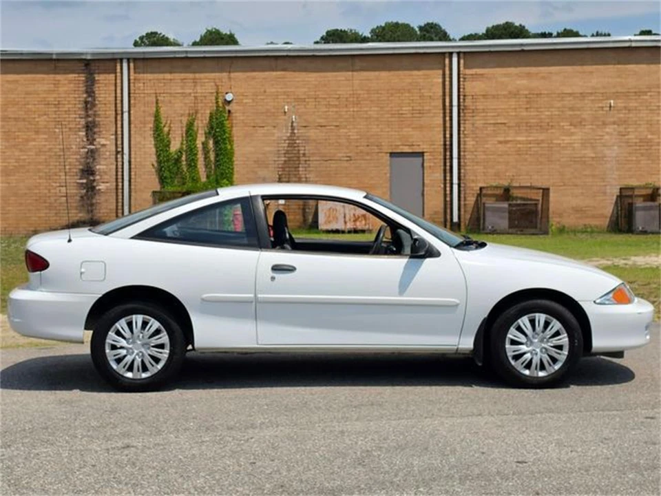 2002 Chevrolet Cavalier - Image 6 of 31