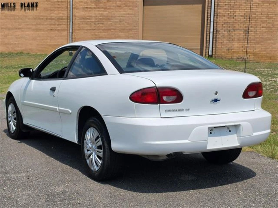 2002 Chevrolet Cavalier - Image 10 of 31