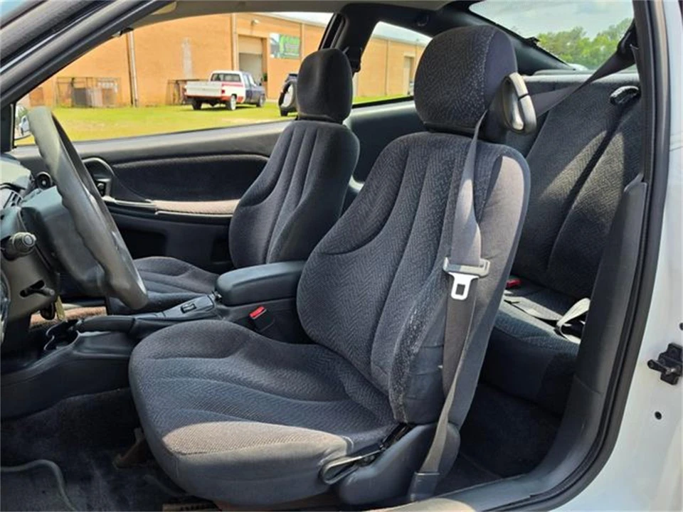 2002 Chevrolet Cavalier - Image 14 of 31