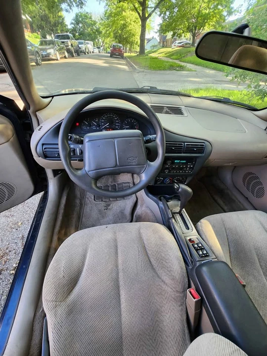 2002 Chevrolet Cavalier - Image 6 of 14