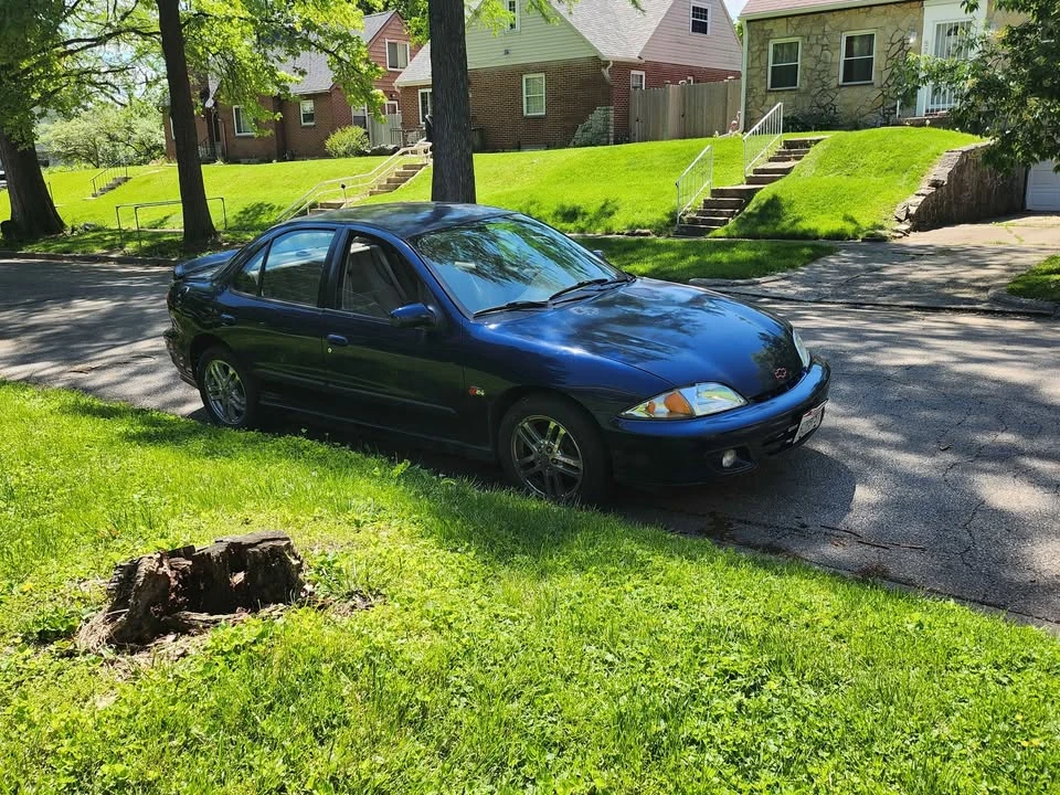2002 Chevrolet Cavalier - Image 4 of 14