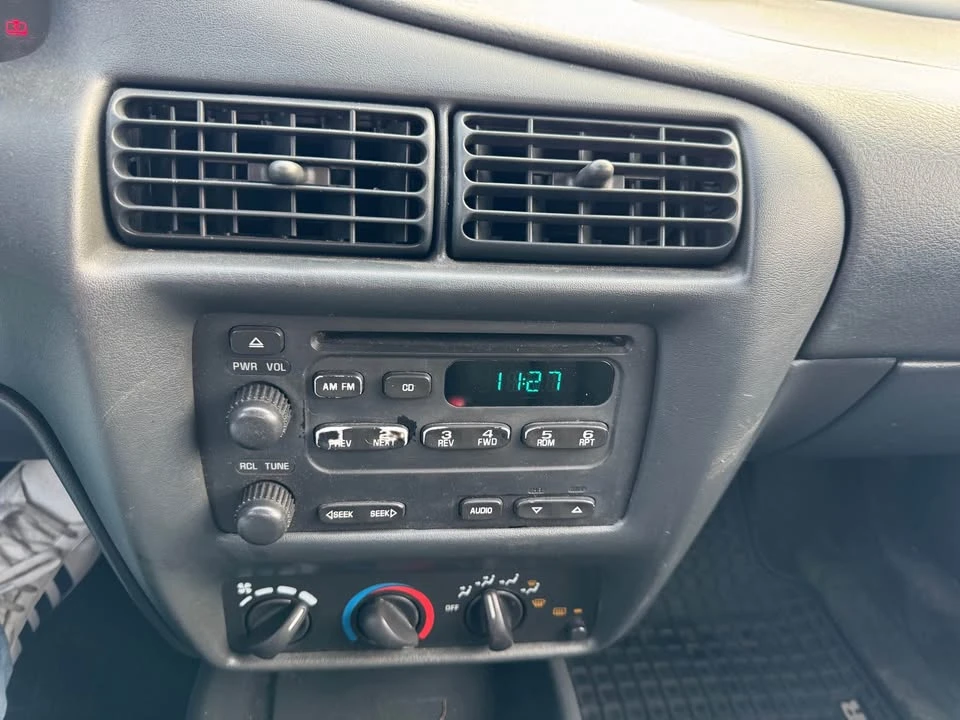 2002 Chevrolet Cavalier - Image 16 of 19
