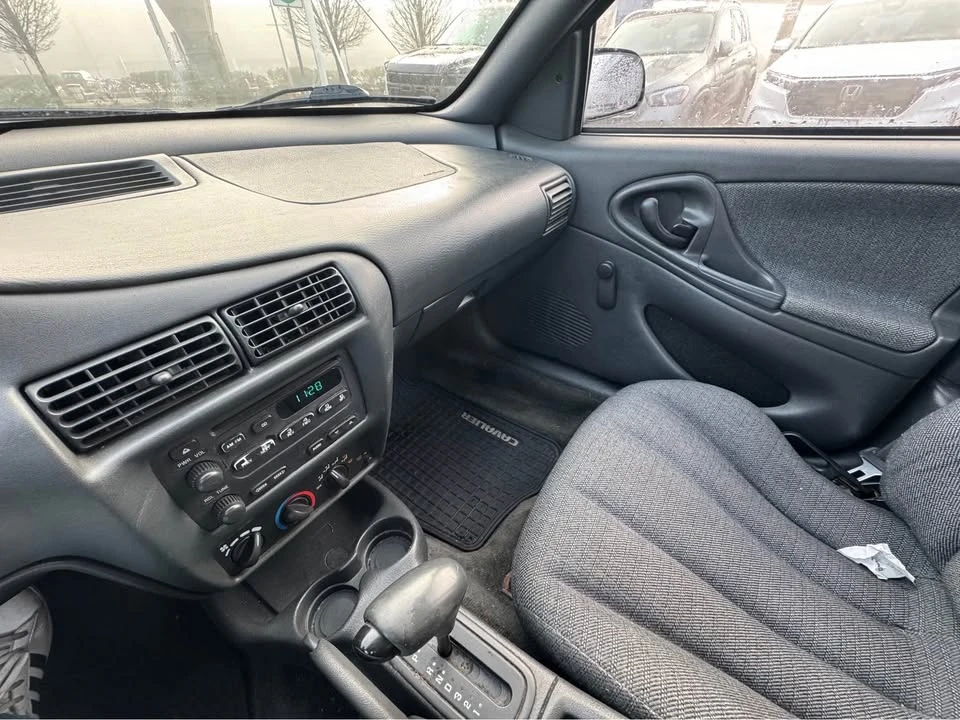 2002 Chevrolet Cavalier - Image 18 of 19